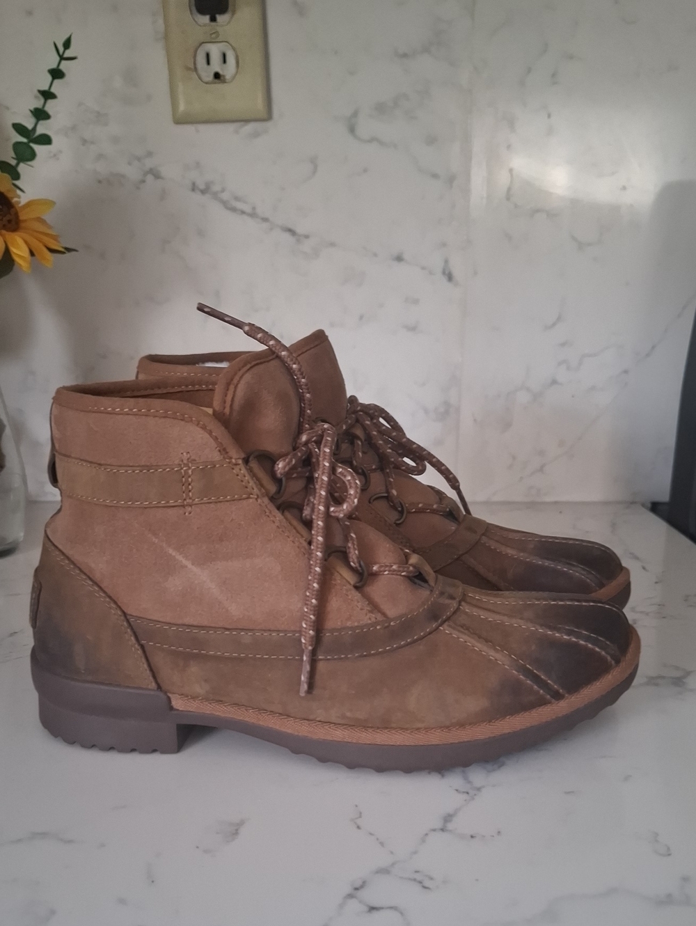 UGG Womens Brown Suede Lace-Up Boot